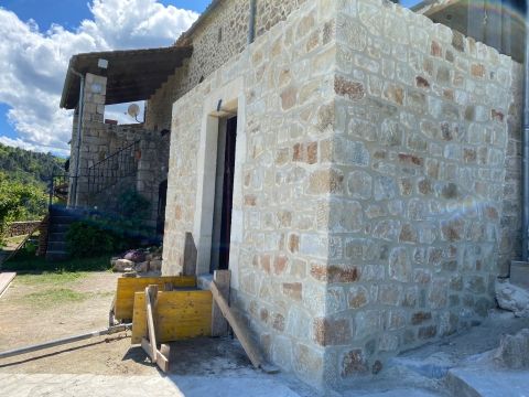 entreprise spécialisée taille de pierre Ardeche