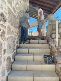 escalier en pierre à Aubenas en Ardèche